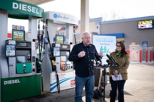 could-minnesota-s-proposed-rebate-checks-fuel-even-higher-inflation